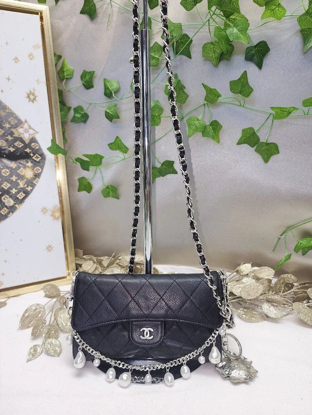 Authentic Chanel Caviar Leather Flap Card Wallet W/ COA
